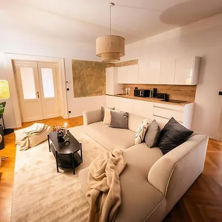 Apartment 3br & 2,5bath Heaven Of Harmony 2 Theater View Prague